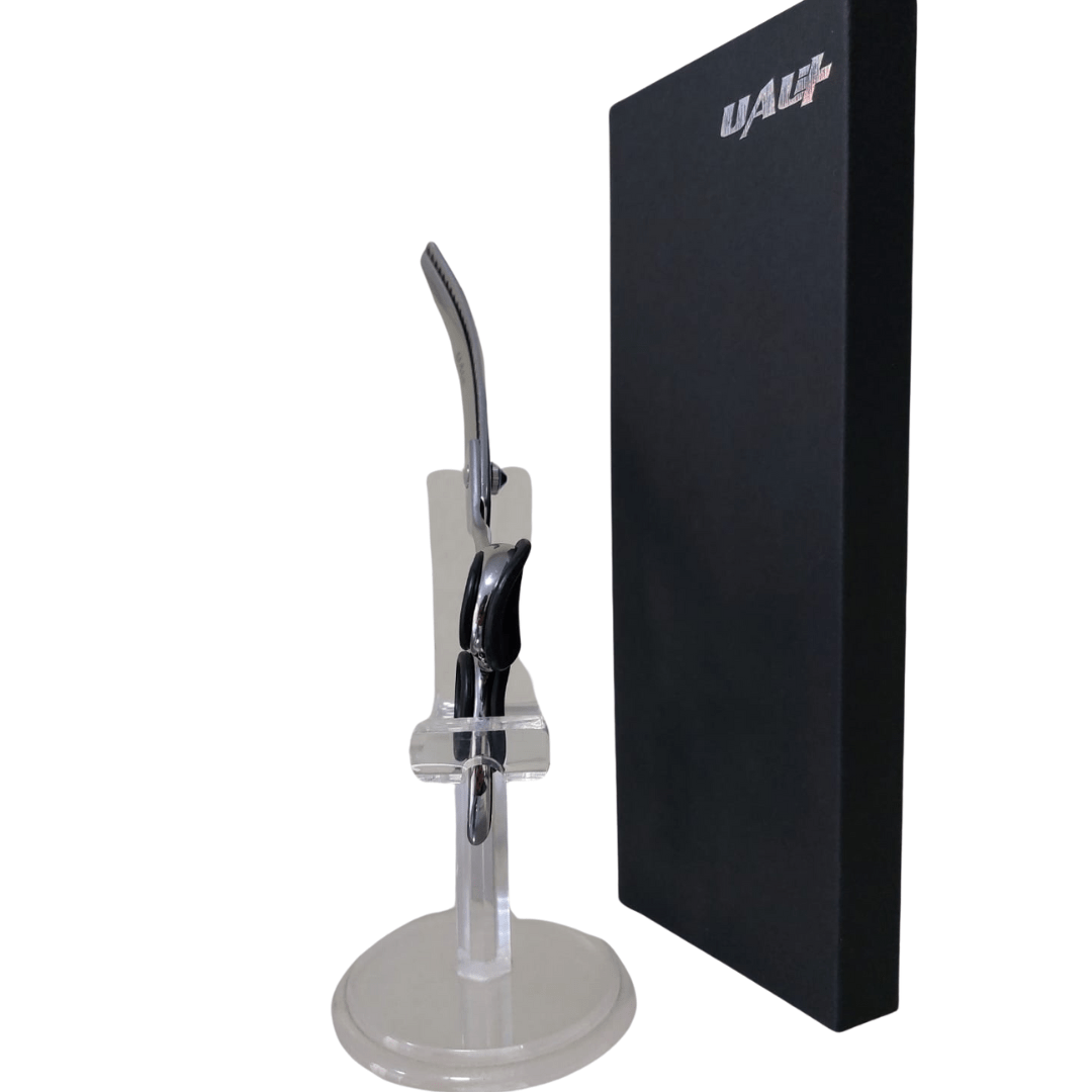 TESOURA CURVA TUBARAO 7.5 PRATA C/PEDRA AZUL BP01C-CT 7.5 *Item Novo - Imagem 4